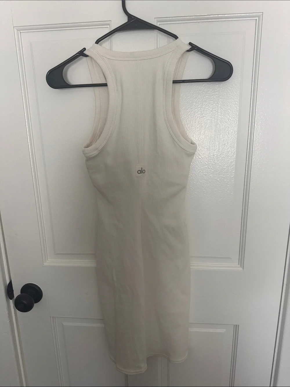 ALO Yoga form fitting
